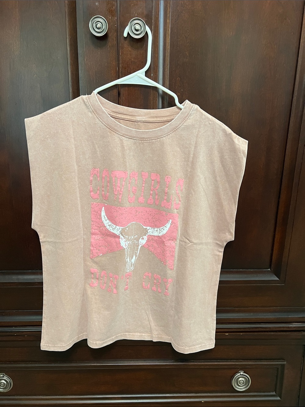 Cowgirls don’t cry muscle tee